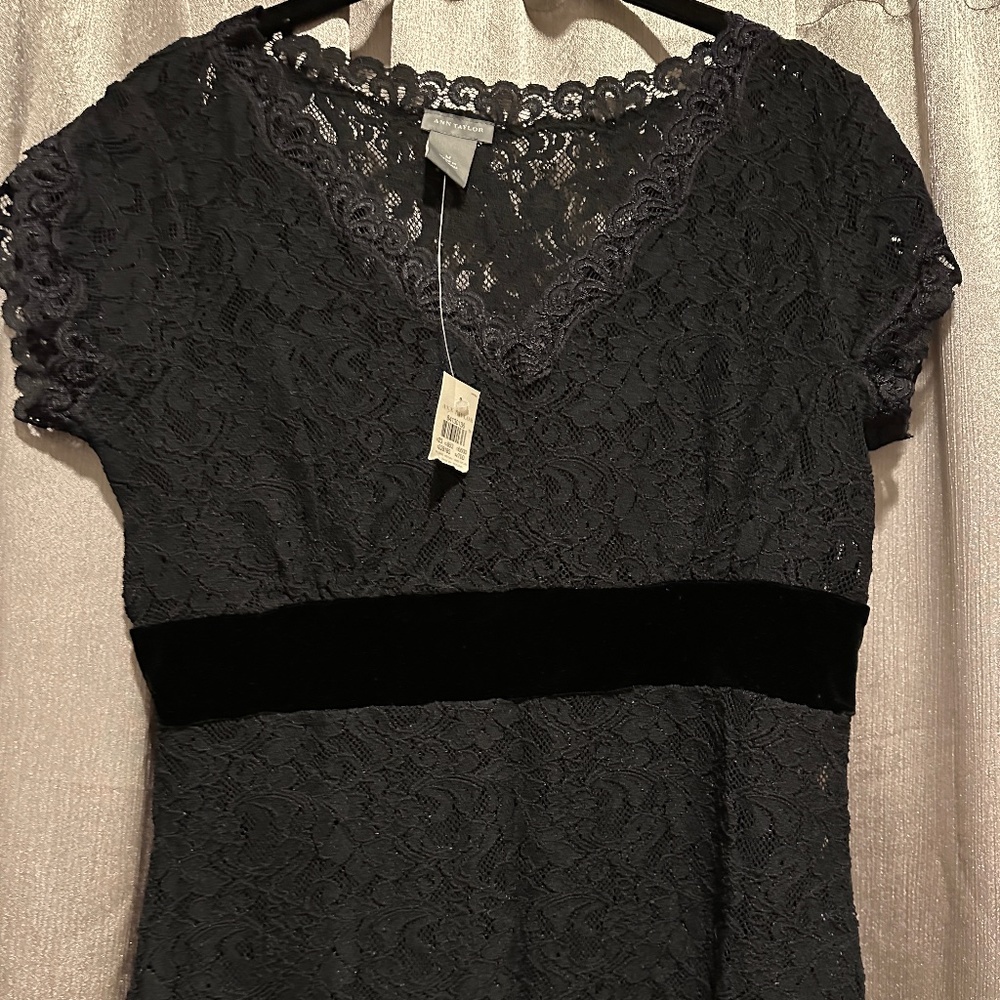 Ann Taylor Black Lace Capped Sleeve Top - NWT